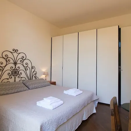 アパート Apartment Anna Lake View In Griante, Lake Como *