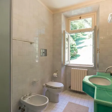 アパート Apartment Anna Lake View In Griante, Lake Como Cadenabbia