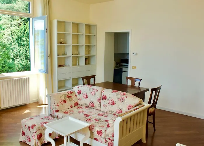 Anna, Griante Apartment